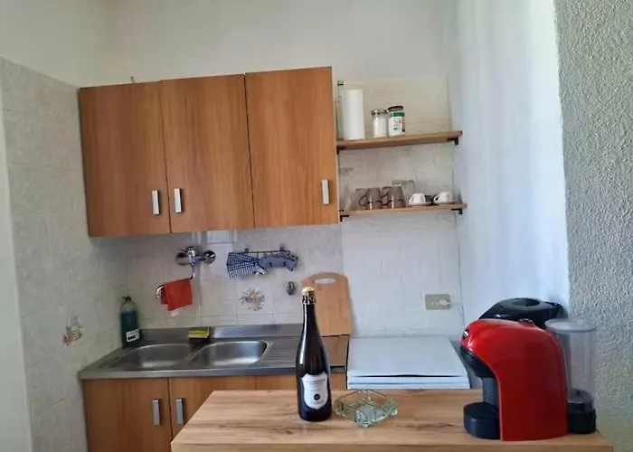 Apartman Lutomic Apartmant By The Sea